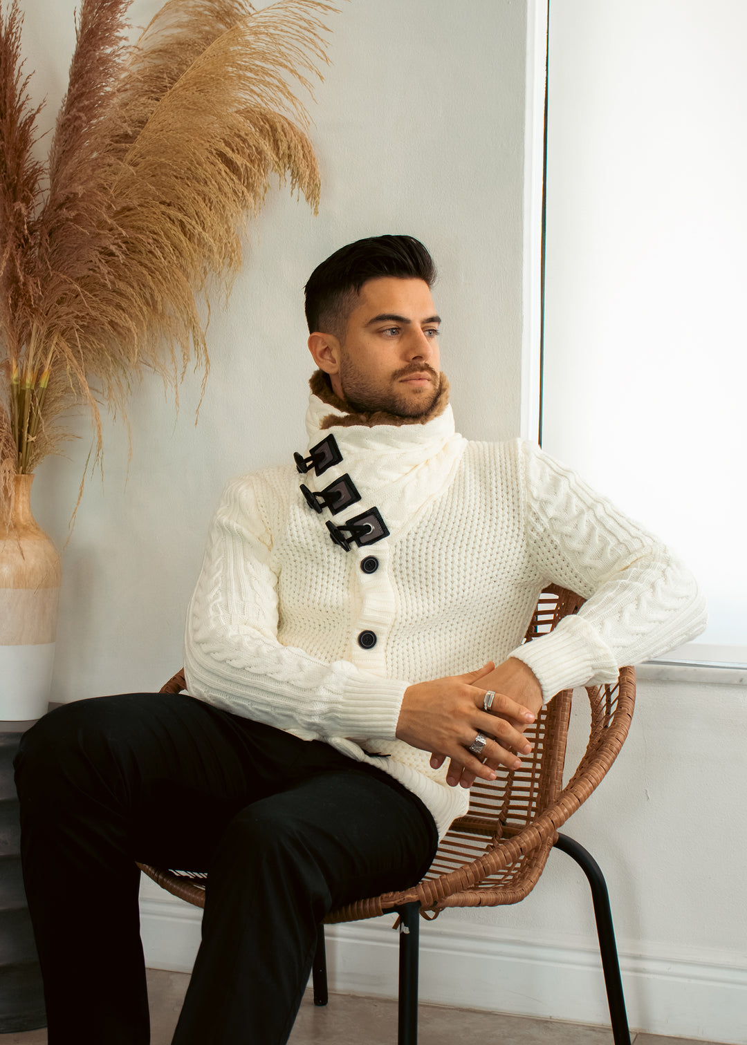 Fur-Lined Collar Button Up Sweater White – BESPOKE MODA