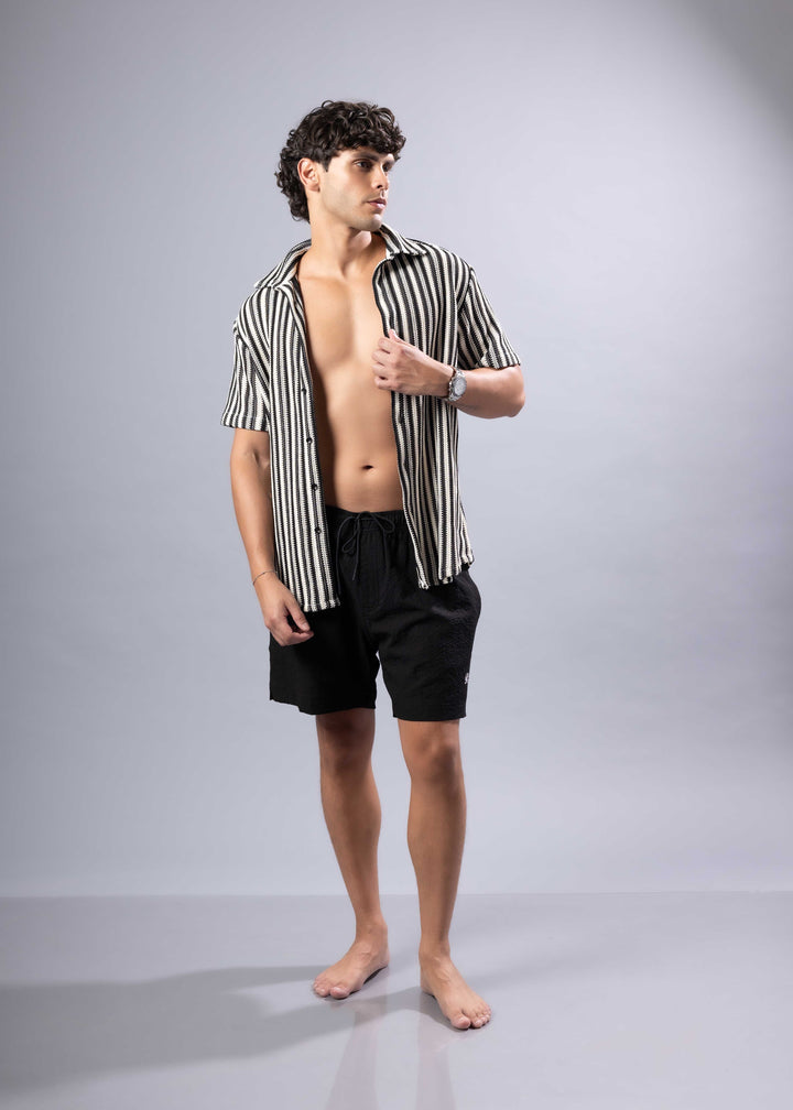 Men’s Modern Fit Striped Short Sleeve Shirt