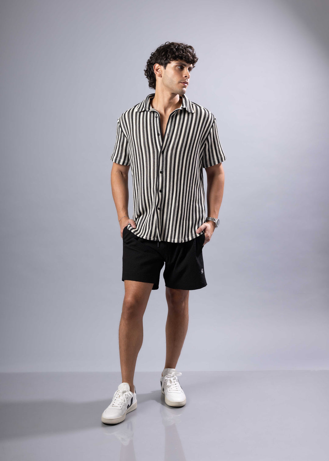 Men’s Modern Fit Striped Short Sleeve Shirt