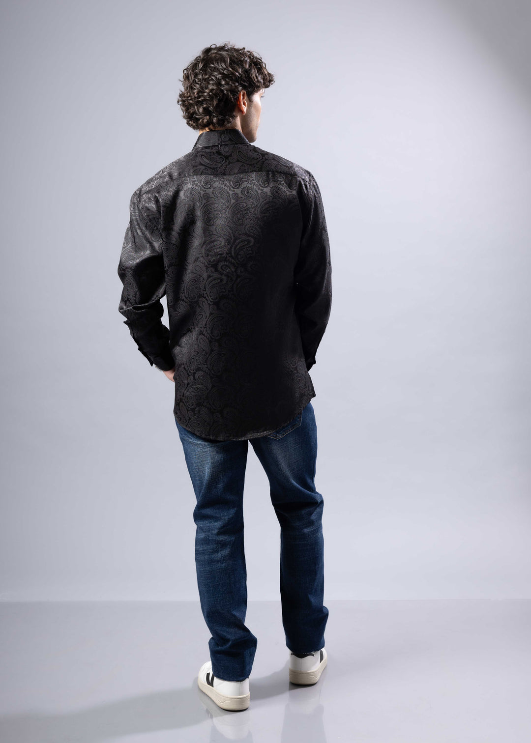 Elevated Jacquard Button-Up Shirt with Contrast Cuffs – Modern Fit