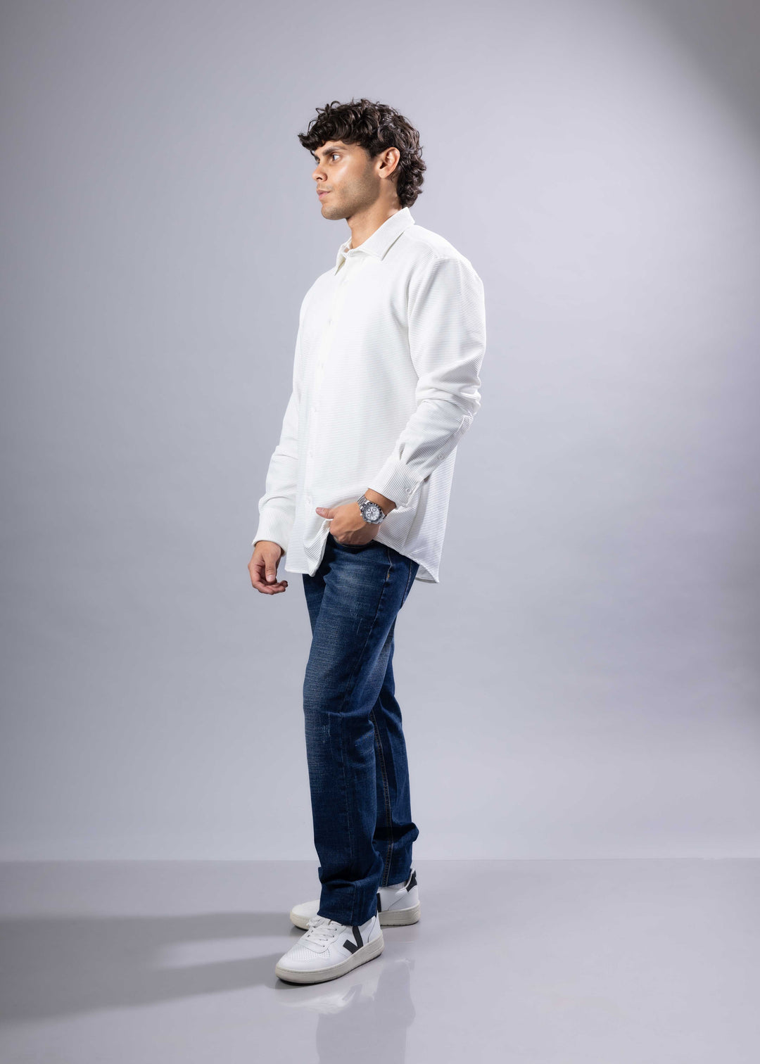 Modern Fit Textured Long Sleeve Button-Up Shirt