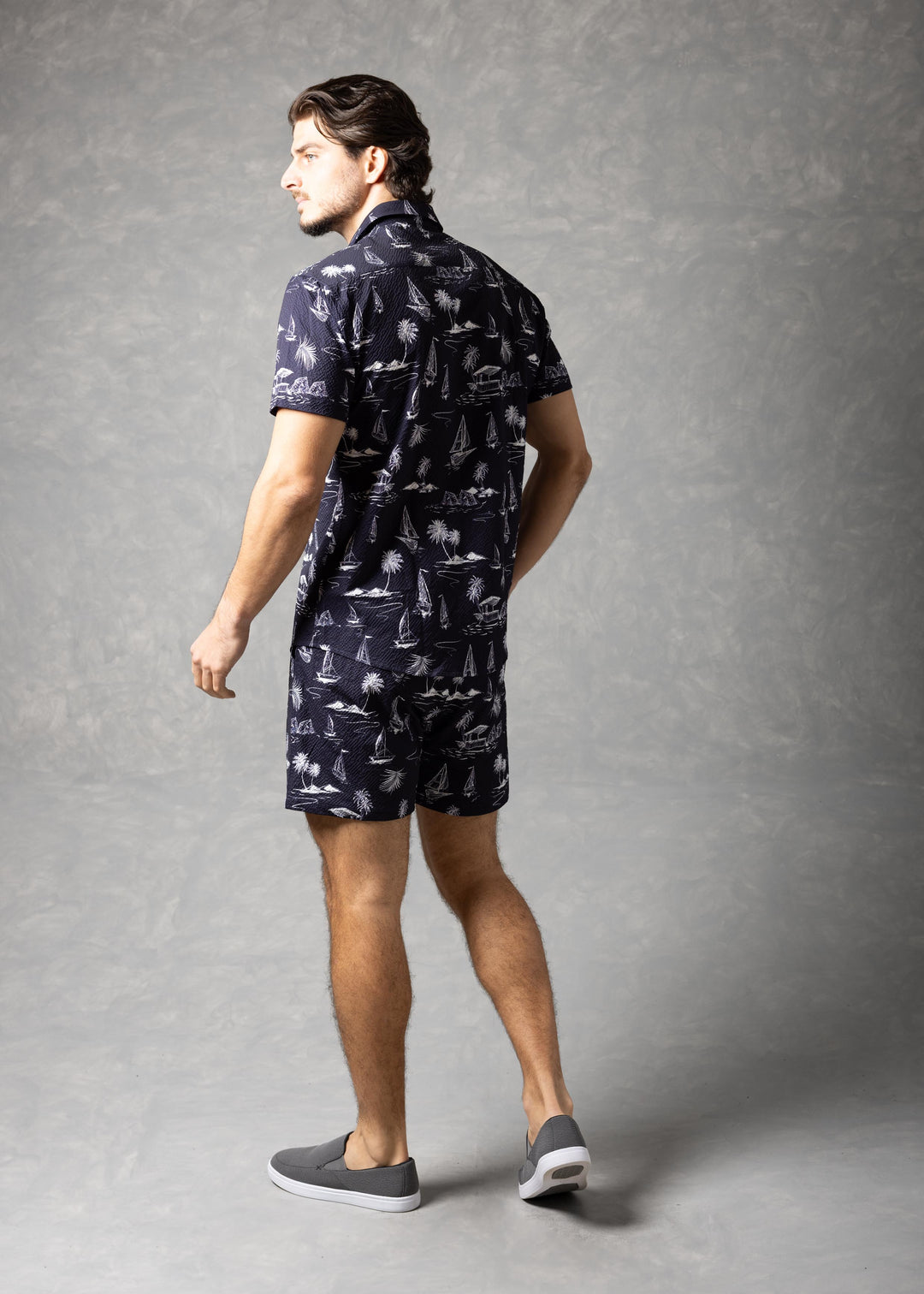 Jet Setting Shirt – Island Print Popcorn Textured Short Sleeve Button-Up