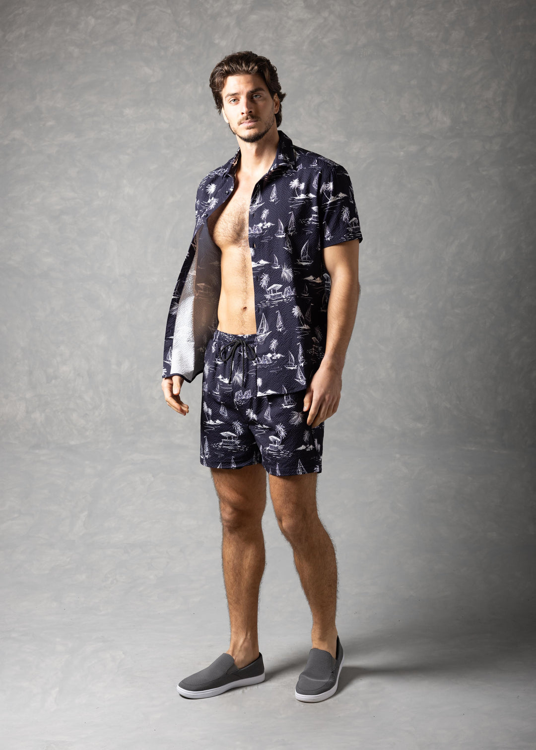 Jet Setting Shirt – Island Print Popcorn Textured Short Sleeve Button-Up