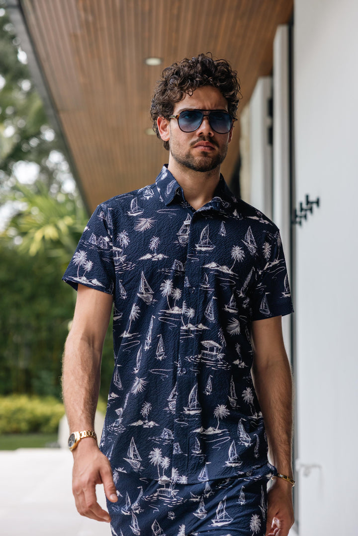 Jet Setting Shirt – Island Print Popcorn Textured Short Sleeve Button-Up
